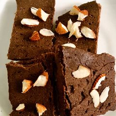 A picture of Chocolate millet burfi.