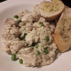 A picture of Chicken Risotto with Lemon and Garlic.