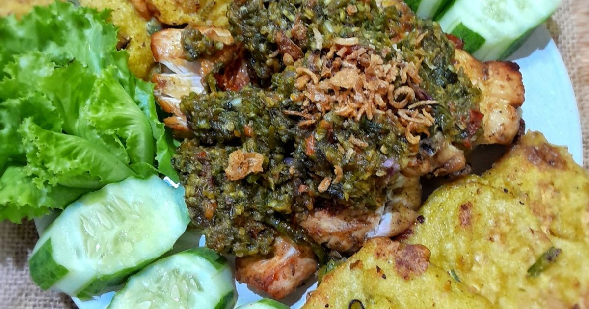 Ayam Penyet Sambal Kecombrang