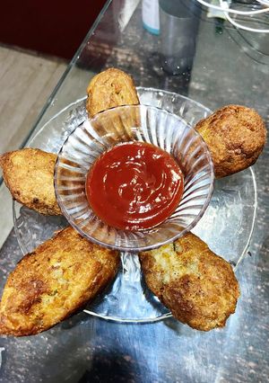 ब्रेड रोल (Bread Roll recipe in Hindi) रेसिपी मुख्य फोटो