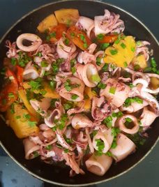 mực tươi xào dứa