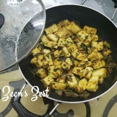 A picture of Kasuri Methi Paneer.