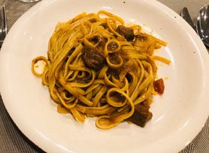 Una foto de Fetuccini en salsa de goulash