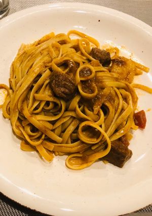 Una foto de Fetuccini en salsa de goulash