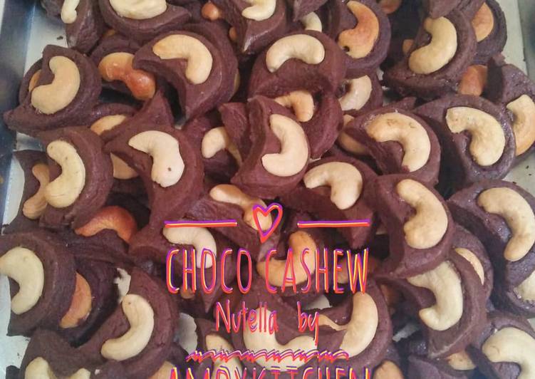 Choco Cashew Nutella Cookies