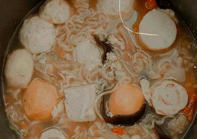 Sup Mie Bakso Ikan