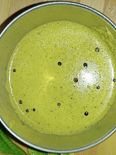 नारियल की चटनी (nariyal ki chutney recipe in Hindi) रेसिपी मुख्य फोटो