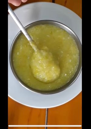 Hình của món Cháo bí đỏ trứng gà phô mai cho bé từ 6m+.