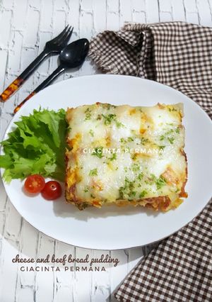 Foto resep Cheese and beef bread pudding