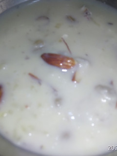 चावल खीर (Chawal Kheer recipe In Hindi) रेसिपी मुख्य फोटो