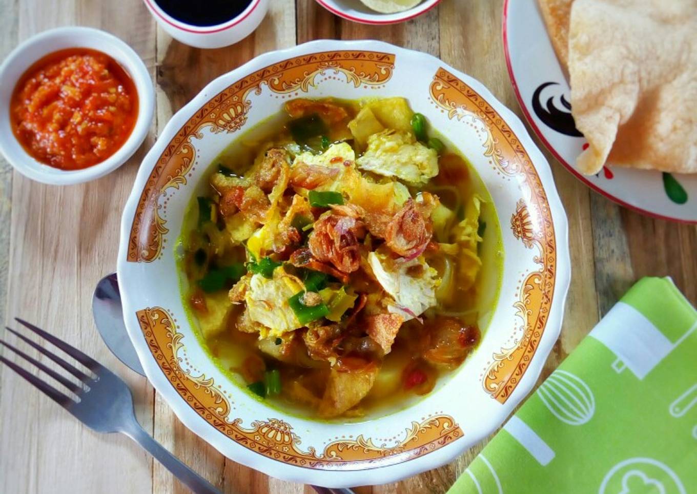 Cara Gampang Menyiapkan Lontong Soto Ayam, Bikin Ngiler