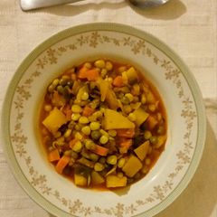 A picture of Githeri ya Minji (Pea & green maize succotash).