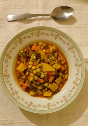 A picture of Githeri ya Minji (Pea & green maize succotash).