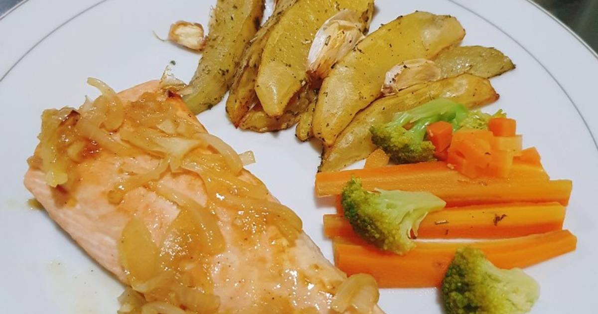 Resep 17 Pan Seared Salmon Perfect Salmon Steak Oleh Delta Cookpad