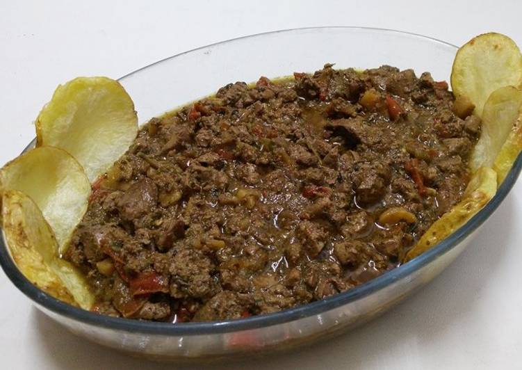 كبد الدجاج مع الزنجبيل والفلفل الرومي