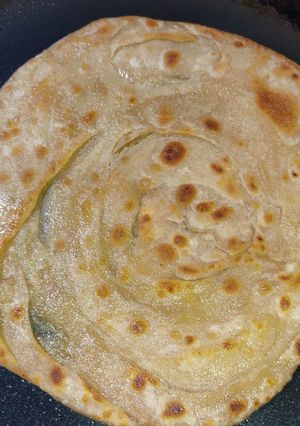 A picture of Flaky Paratha.