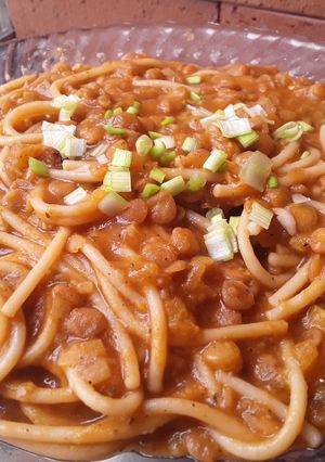 Una foto de Espaguetis🍝 en salsa boloñesa🍅de lentejas🤔