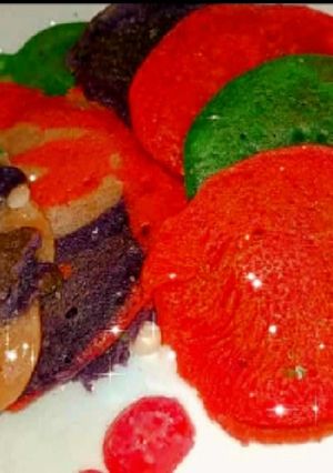 A picture of Rainbow Honey Pancakes.