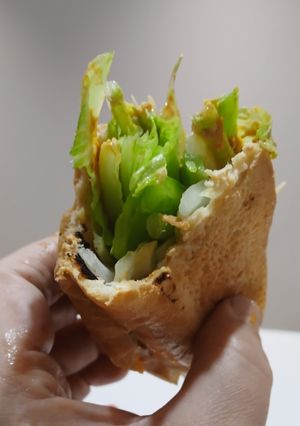 Una foto de Bocadín Vegetal Crujiente con toque de Alegría Riojana