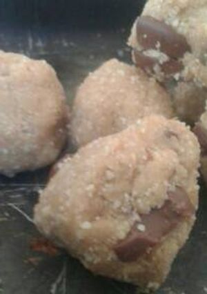 A picture of Peanut-Butter Cookie bliss balls.