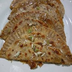 A picture of Jaggery stuff shahi paratha.