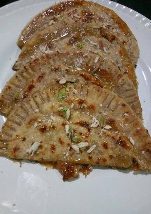 A picture of Jaggery stuff shahi paratha.