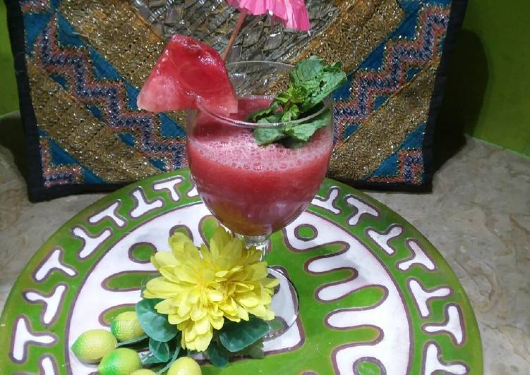 Recipe of Perfect Water melon colada 🍉🍋🍸☉ #drinkcontest