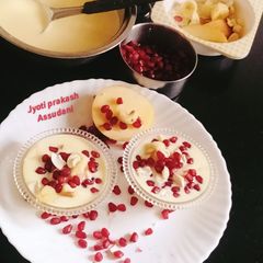 A picture of Creamy Fruit custard without custard powder and corn flour 😋(vrat recipe 😋).