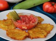 Una foto de patacones picado