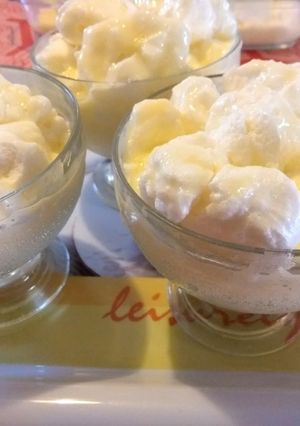 Madártej (mikrós habbal) recept fotója