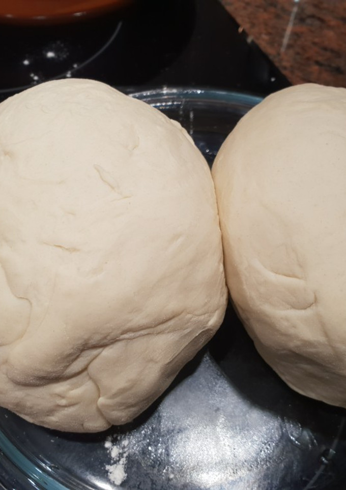 Una foto de Masa de pizza con leche