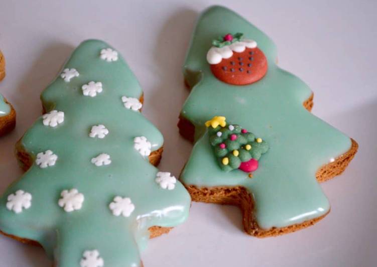Simple Way to Prepare Perfect Gingerbread Christmas Trees