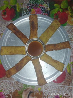 வெஜ்ரோல் (Veg roll recipe in tamil) செய்முறை முக்கிய புகைப்படம்