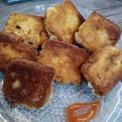 A picture of Cheesy bread pakora.