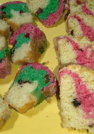 Una foto de Budín colorido