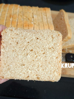 A picture of Whole wheat flour bread.