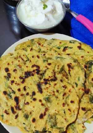 मेंथी का पराठा (methi ka paratha recipe in Hindi) रेसिपी मुख्य फोटो