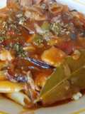 Maccheroni amb salsa bolonyesa de marisc