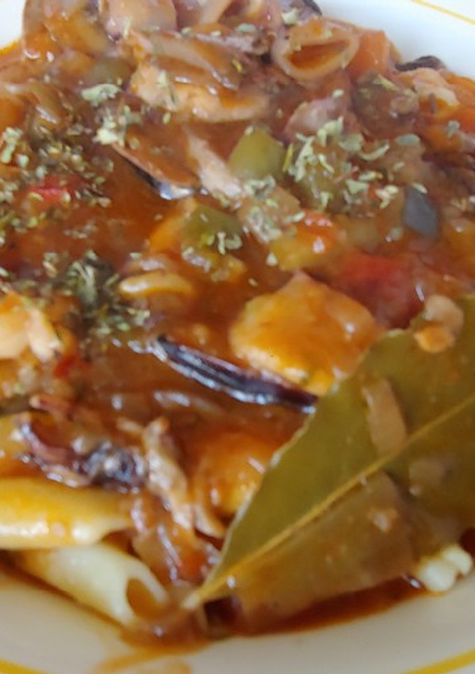 Una foto de Maccheroni amb salsa bolonyesa de marisc