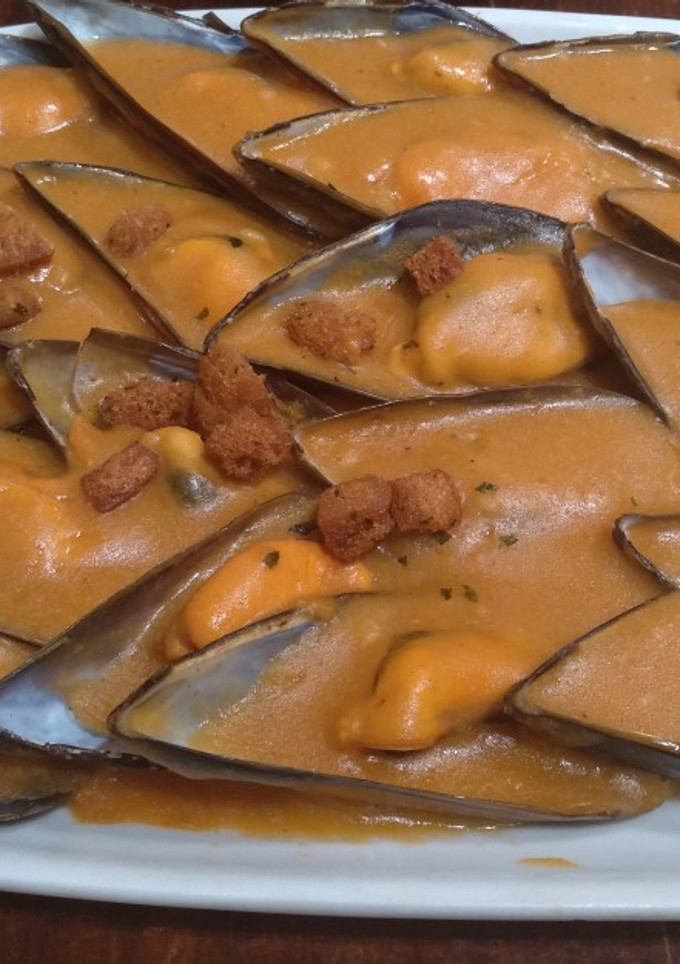 Una foto de Mejillones en salsa de gambas