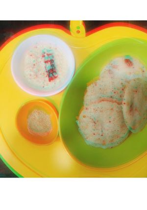 A picture of Kanjivaram idli and Chutney.