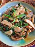 Eggplant and King Oyster Mushrooms Stir-Fried with Basil