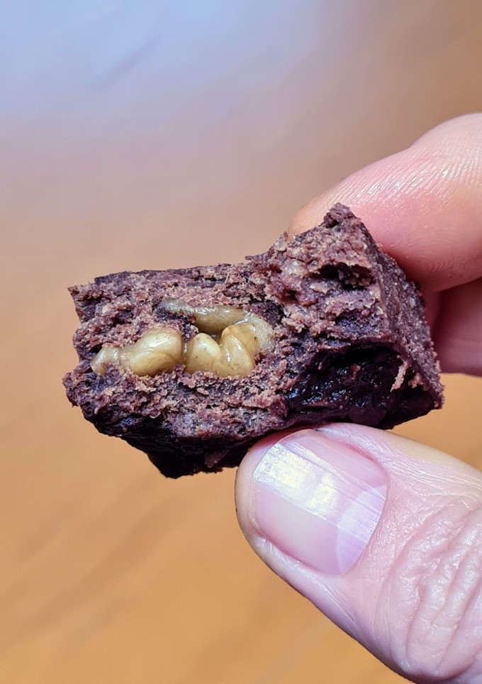 Una foto de Brownie saludable sin balanza, sin harina, sin azúcar ni edulco, sin huevo, sin manteca ni aceite
