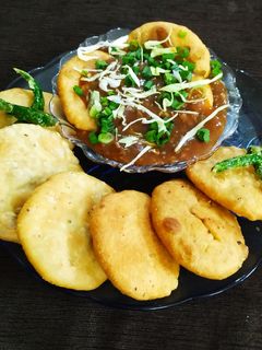 मंचुरियन कचोरी (manchurian kachori recipe in marathi) रेसिपी चे मुख्य फोटो