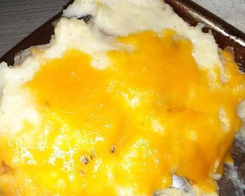 Easy Prepare Recipe Cheese Mashed potatoes Meat Pie Savory Delicious