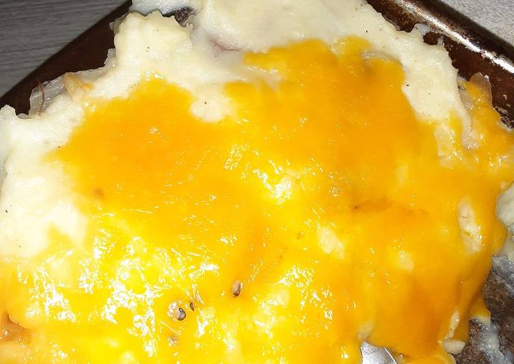 Recipe of Appetizing Cheese Mashed potatoes Meat Pie