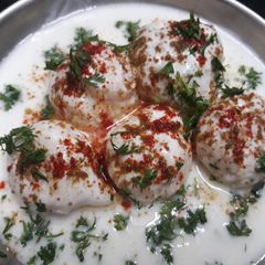 A picture of Dahi Vada.