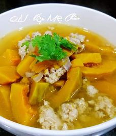 canh bí đỏ thịt bằm