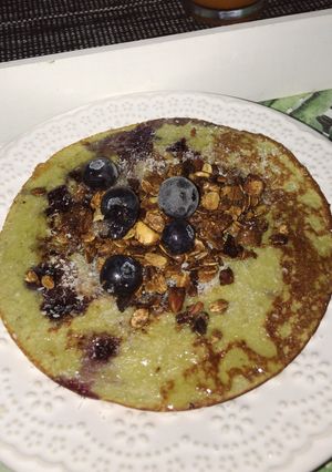 Una foto de Matcha banana pancake 🍌💚