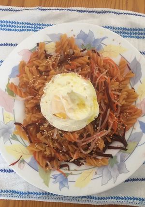 Una foto de Ensalada de espirales de lentejas